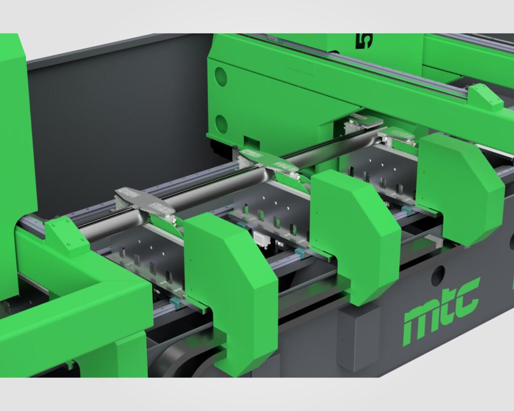 Close-up view of the Industrial CNC extrusion mill MTC HARP 7713-AL with 5-axis precision for manufacturing